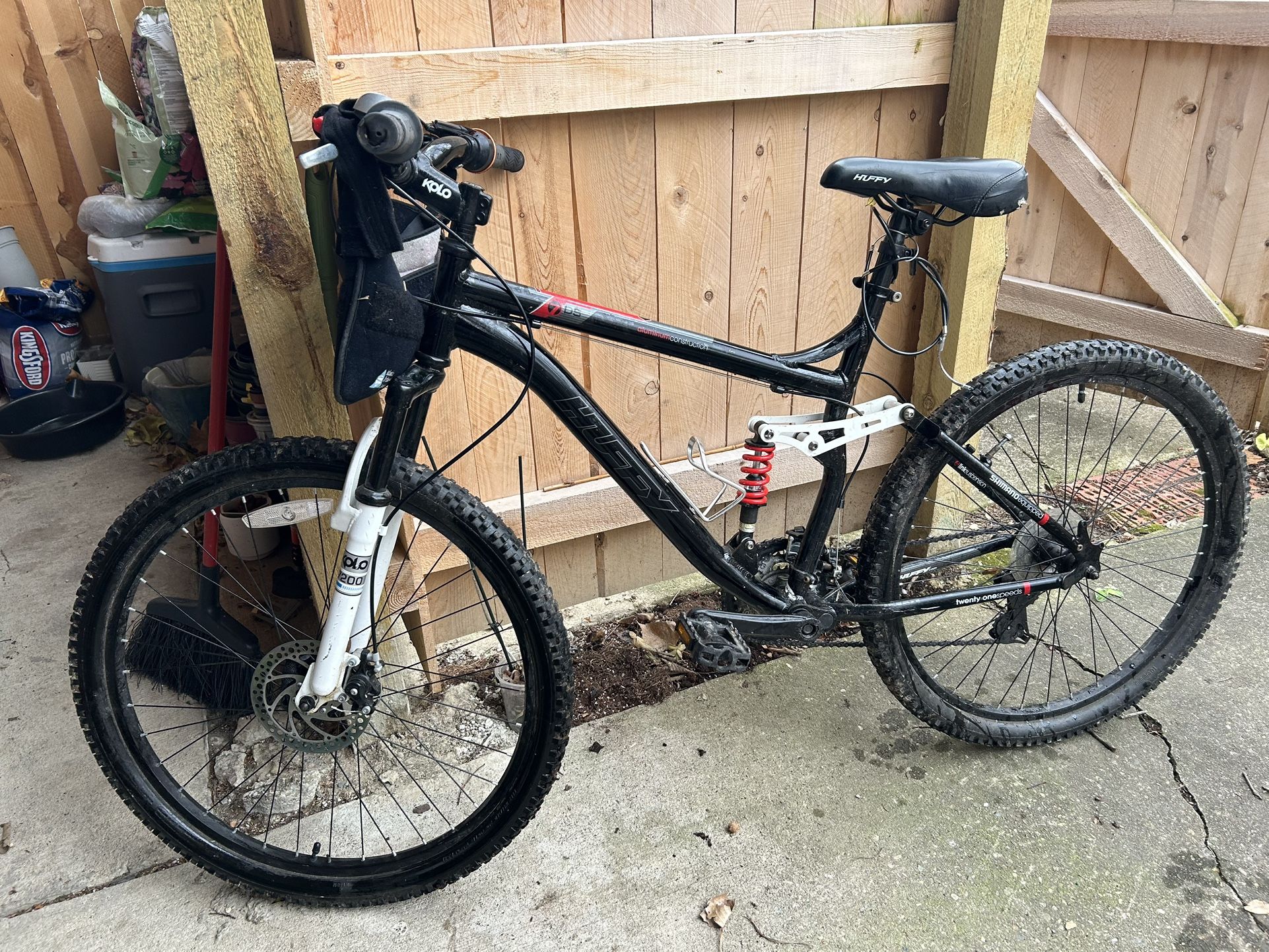 Huffy Men's 26" 21-Speed Black Mountain Bike