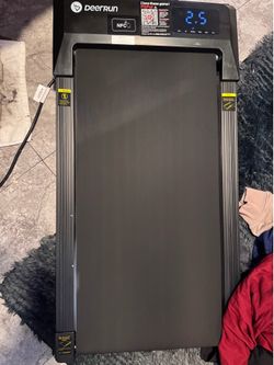 Walking pad with remote