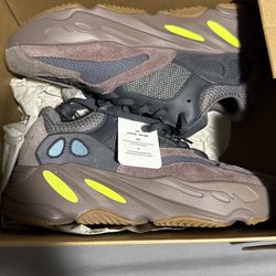 Yeezy Boost 700