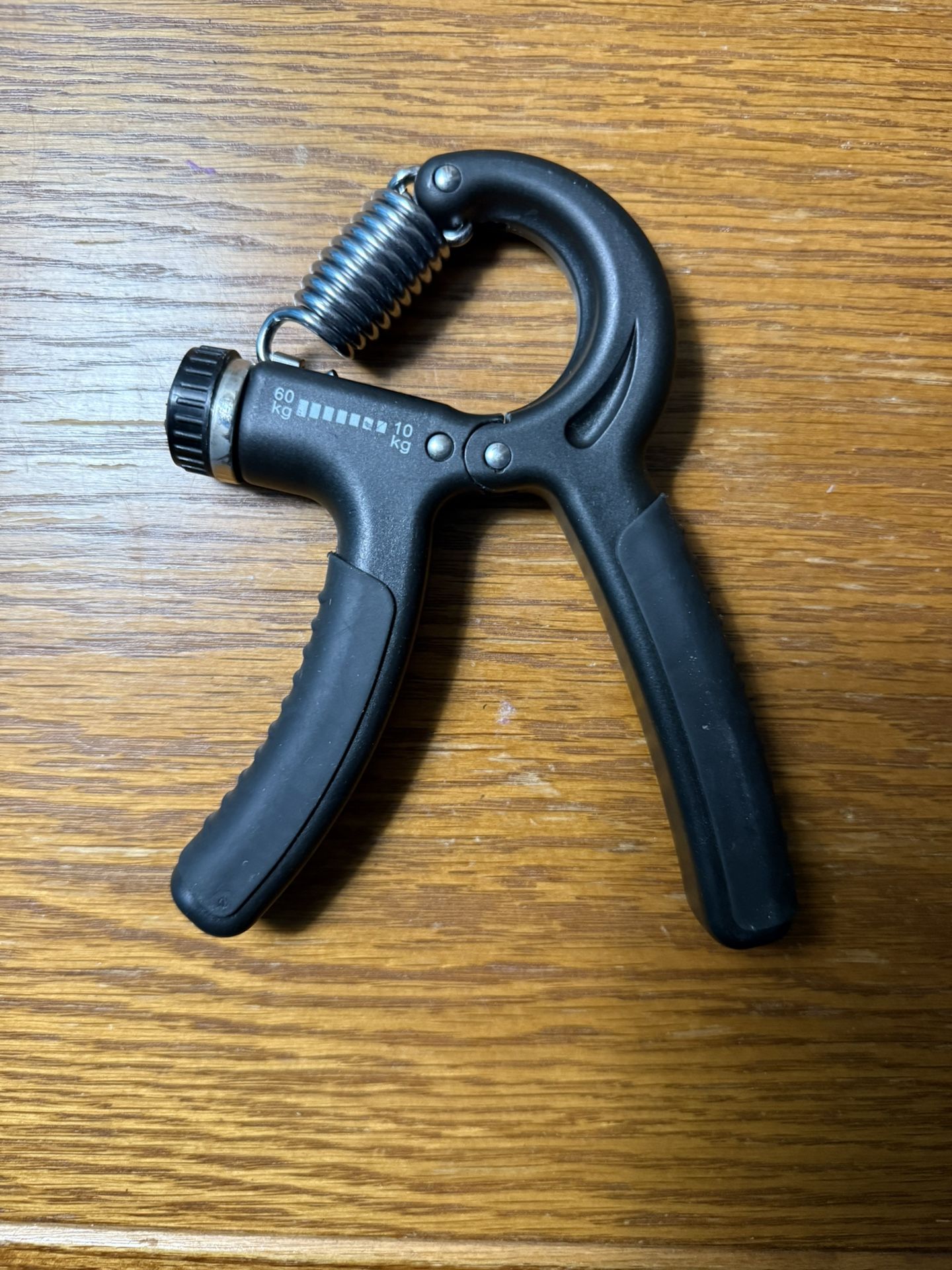 Hand Grip Strengthener – Like New 