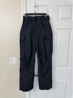 Ladies size medium TRBN winter ski/snowboard pants excellent condition located in Weston
