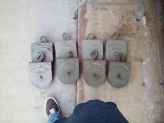 Louden Barn Pulleys Set of 8