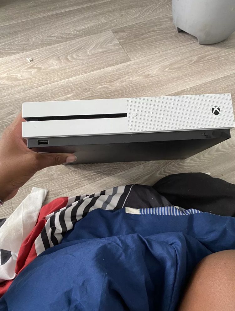 Xbox S 1Tb With Controller