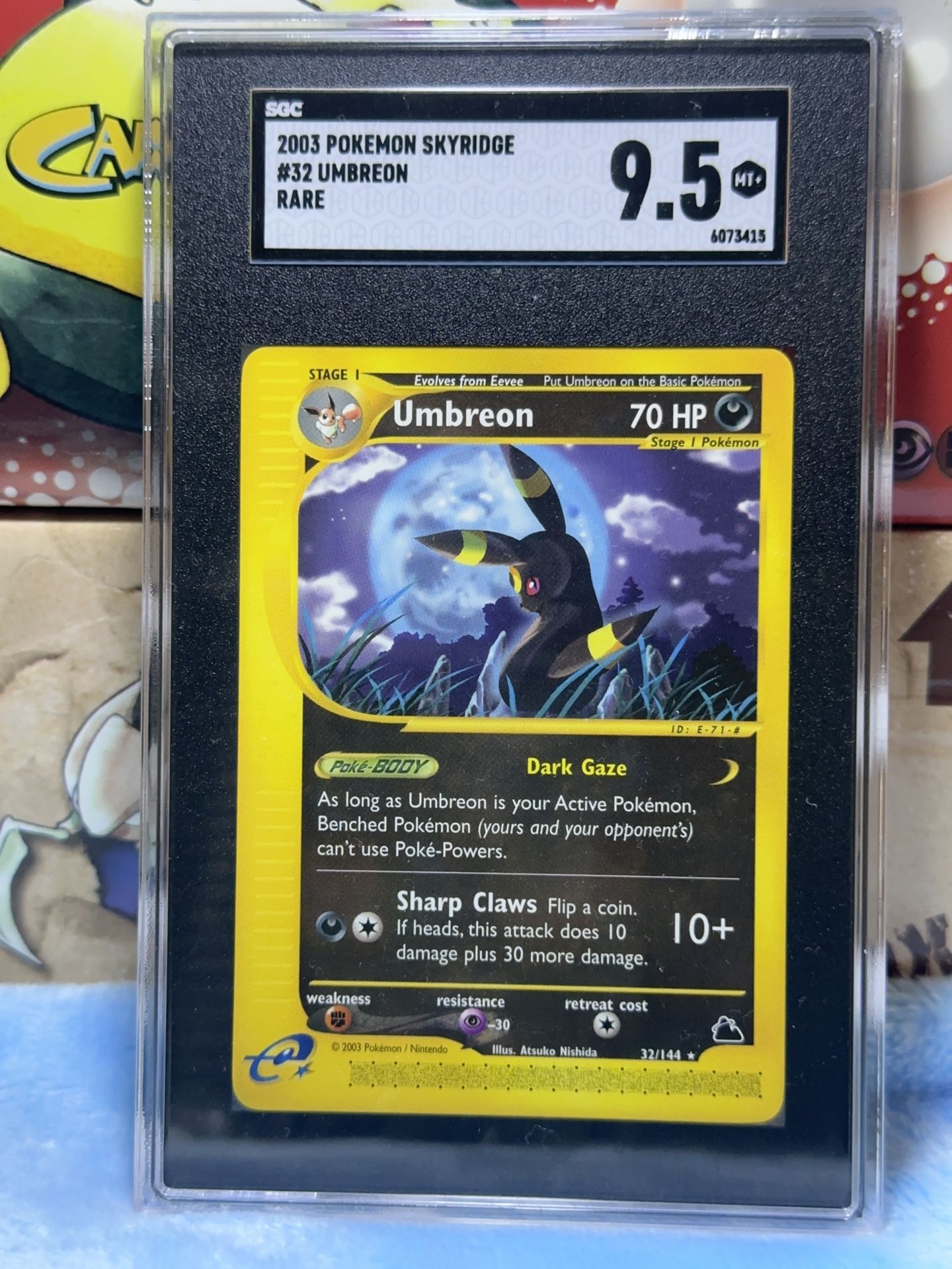 Umbreon 32/144 Pokemon SGC 9.5 MINT + Skyridge Non-Holo Rare 2003 E Reader