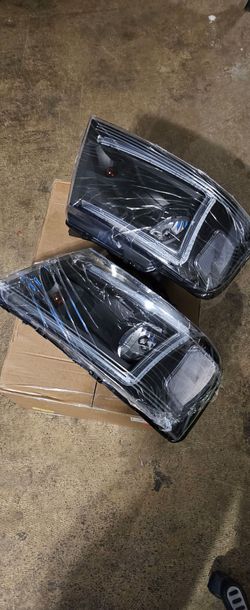 Headlights With NEON HALO