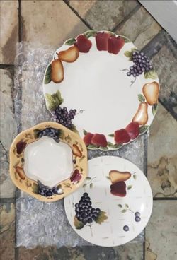 Home interiors Sonoma plates