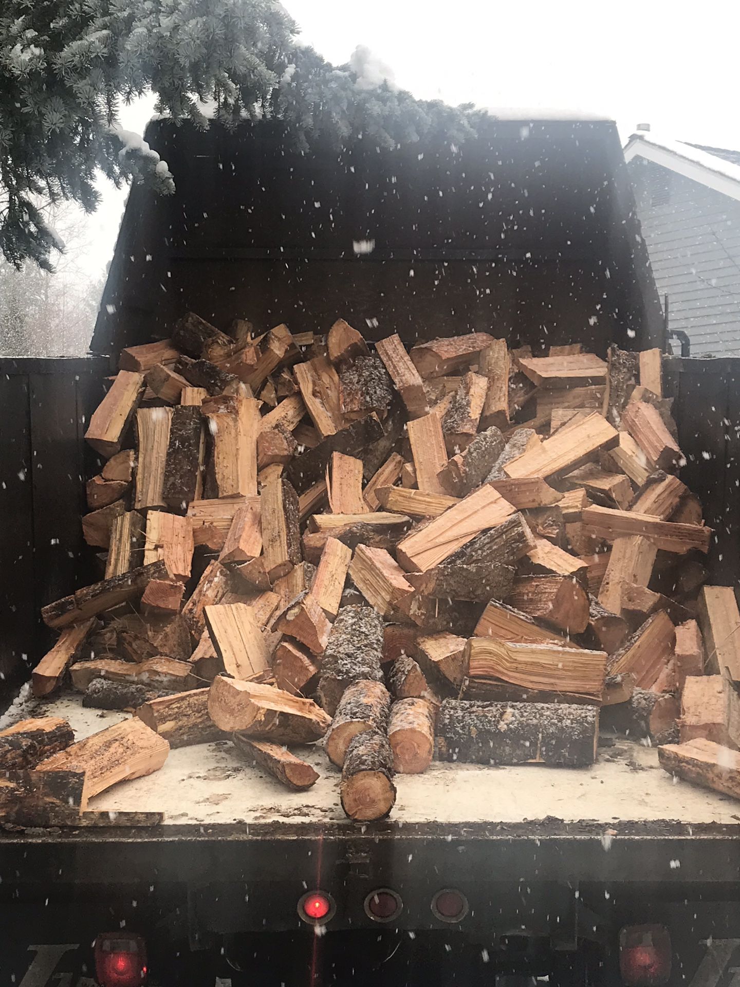 Dry Firewood Ready to Burn Fir Alder Maple for Sale in Renton, WA