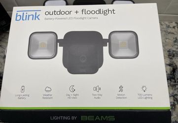 Brand New Blink Floodlight Cameras (3)