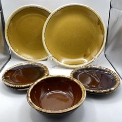 VTG HULL DRIP GLAZE PLATES & BOWL 2-10” MUSTARD Color Dinner Plates, 4-7” Salad Plates & 6.75” Bowl 
