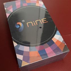 Nine MP3 Player with 4" Touch Screen 