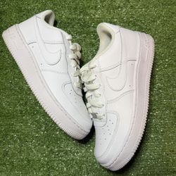 Nike Air Force 1 White Size 5Y 
