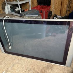 42” TV