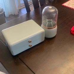 Makeup / Jewelry Holder