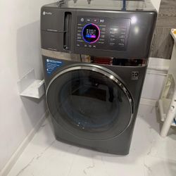 Lavadora-secadora Combo GE 120v sin conducto $1200