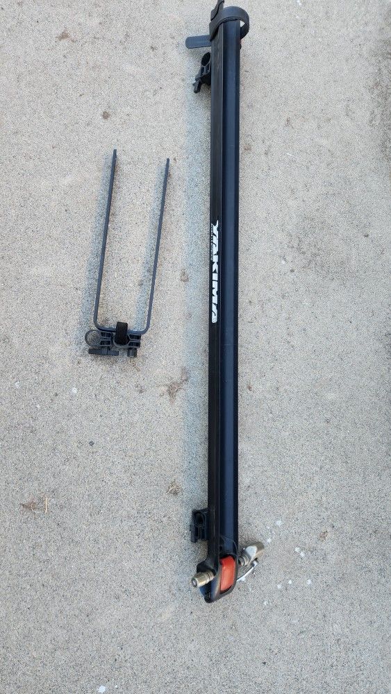 Yakima bike roof mount. $30