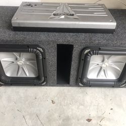 (2) 10” Kicker Solo Baric L5 w/ KX1200.1 Amp