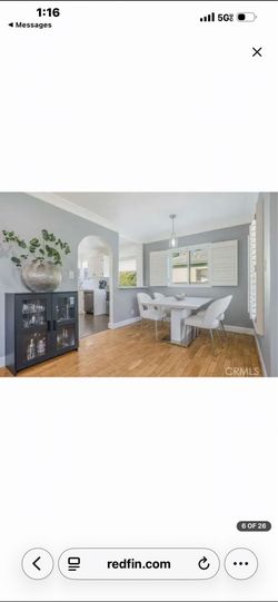 Marble table and matching leather chairs (6)