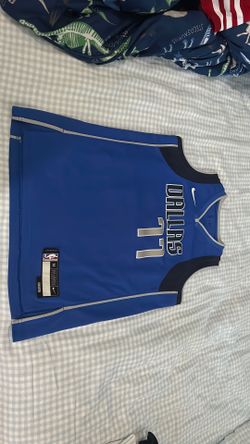 Luka Dončić jersey