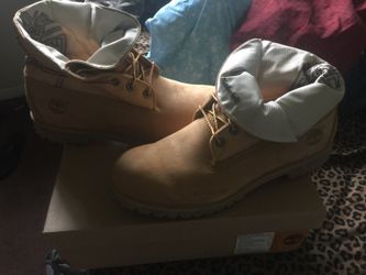 New Men's Timberland size 13