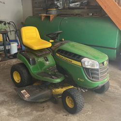 John Deere E120 Lawn Mower