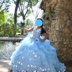 Light Blue Quinceañera Dress - Vestido Azul de Quinceañera