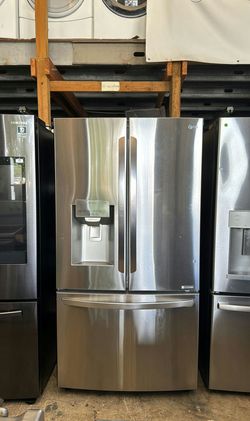 LG Stainless Steel French Door Fridge with IceMaker