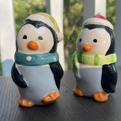 Penguin Salt & Pepper Shakers with Christmas Scarves & Hat Sleddin Hill Holiday