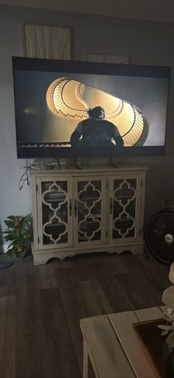 Buffet table cabinet