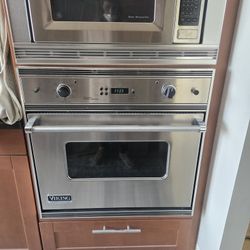 Viking Cabinet Mounted Oven