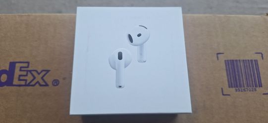 Apple Airpods 4 with Active Noise Canceling