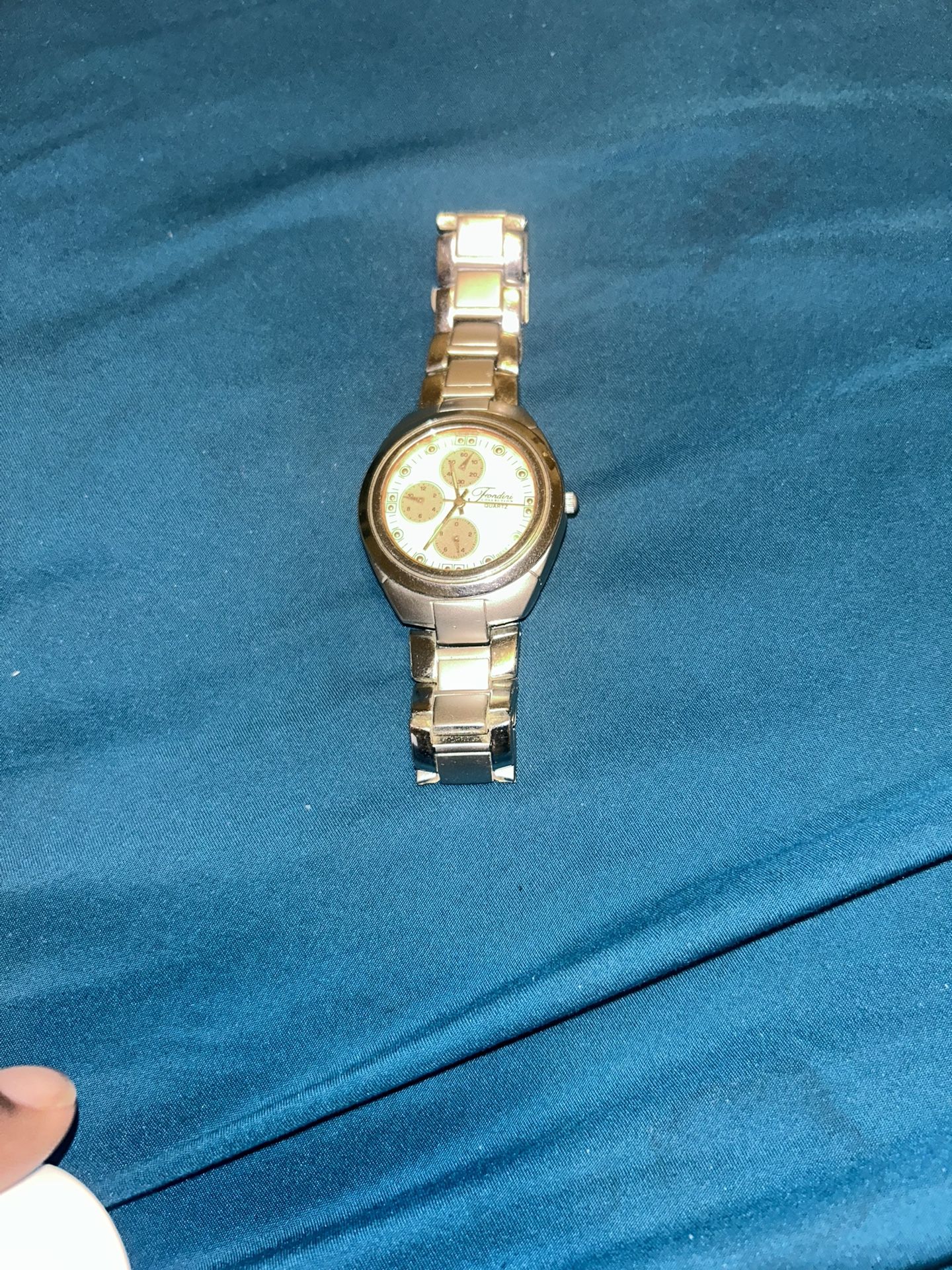 Classic Frondini Quartz Silver Watc