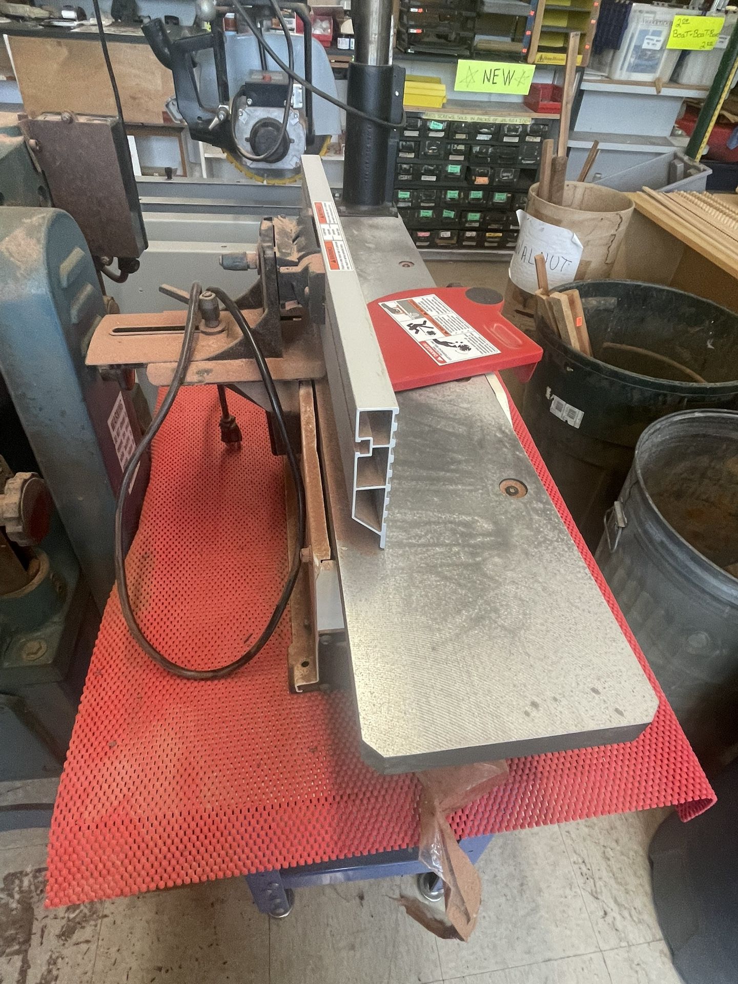 Shop Fox Benchtop Jointer With Spiral Style Cutterhead