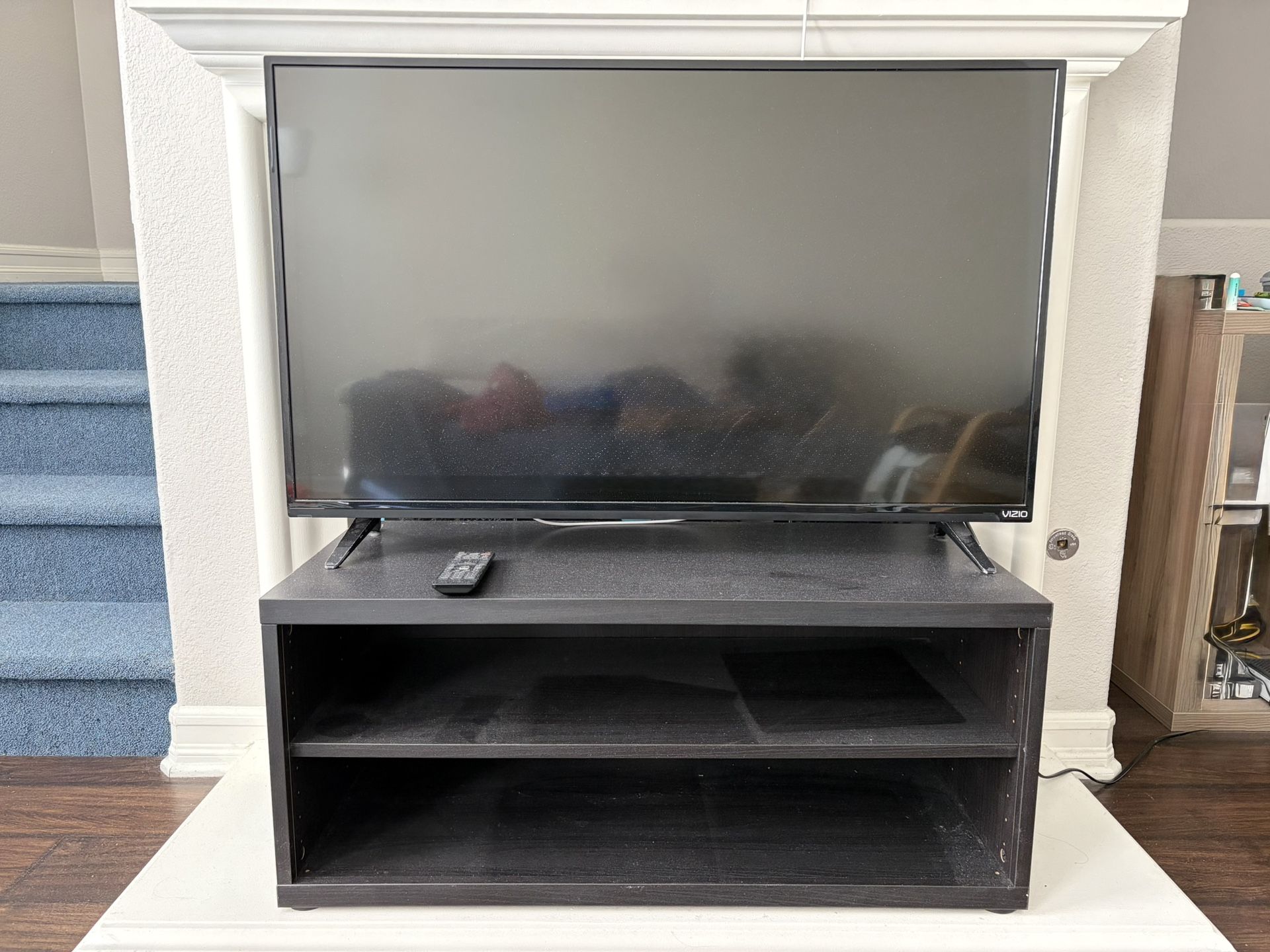 VIZIO E43-C2 E-Series 43” Full-Array LED Smart TV