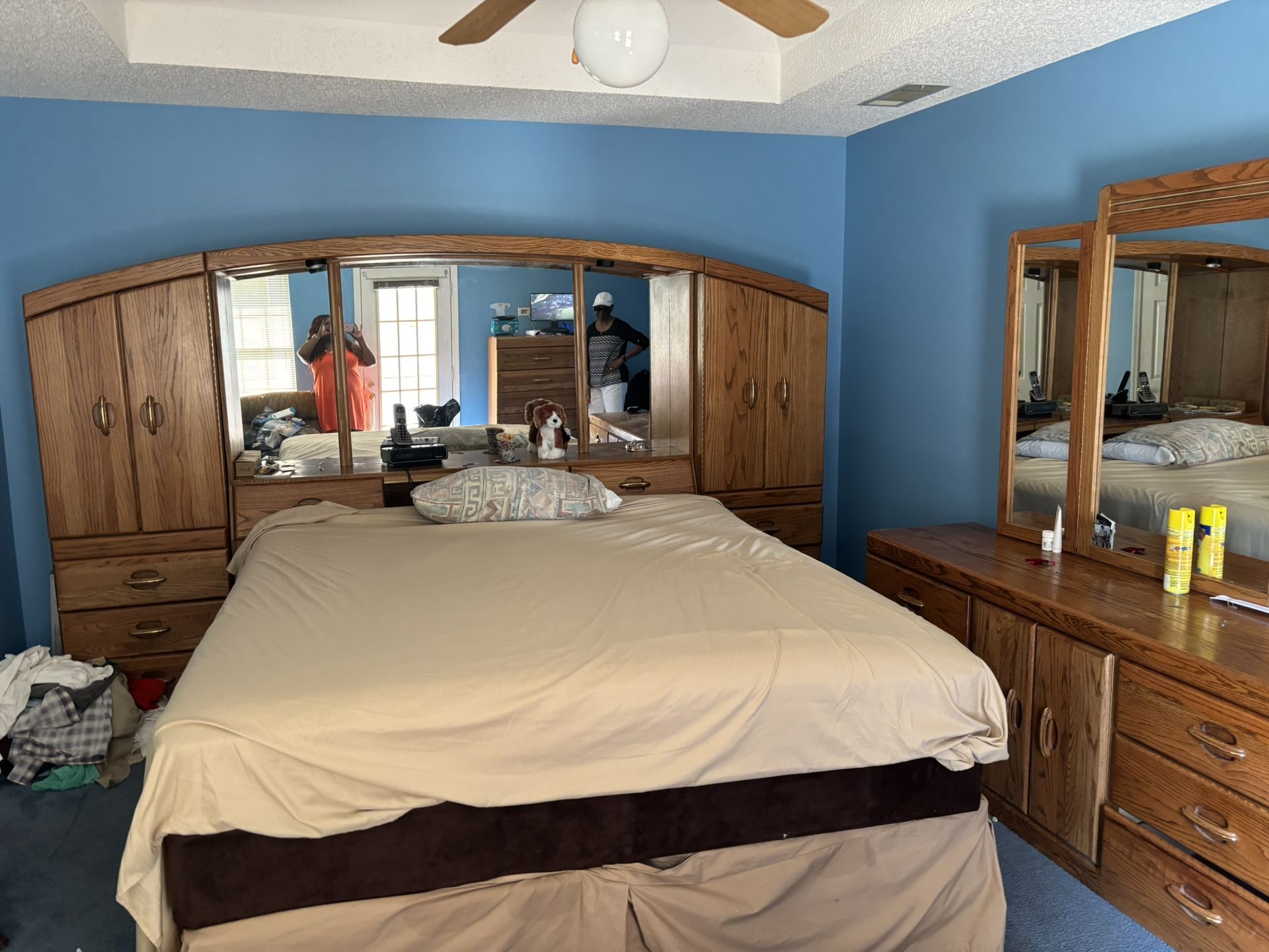 King Size Wall Unit Bedroom Set