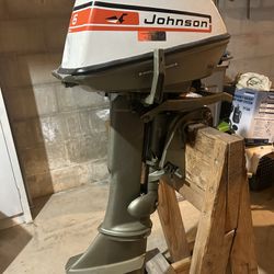 6 Hp Johnson Outboard Motor 