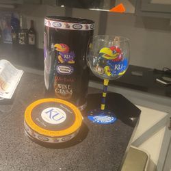 KU Wine Glass