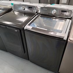 New Samsung Large Capacity AddWash 5.2cu Ft Top Load Washer And Gas Dryer Set 