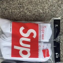 Supreme Socks