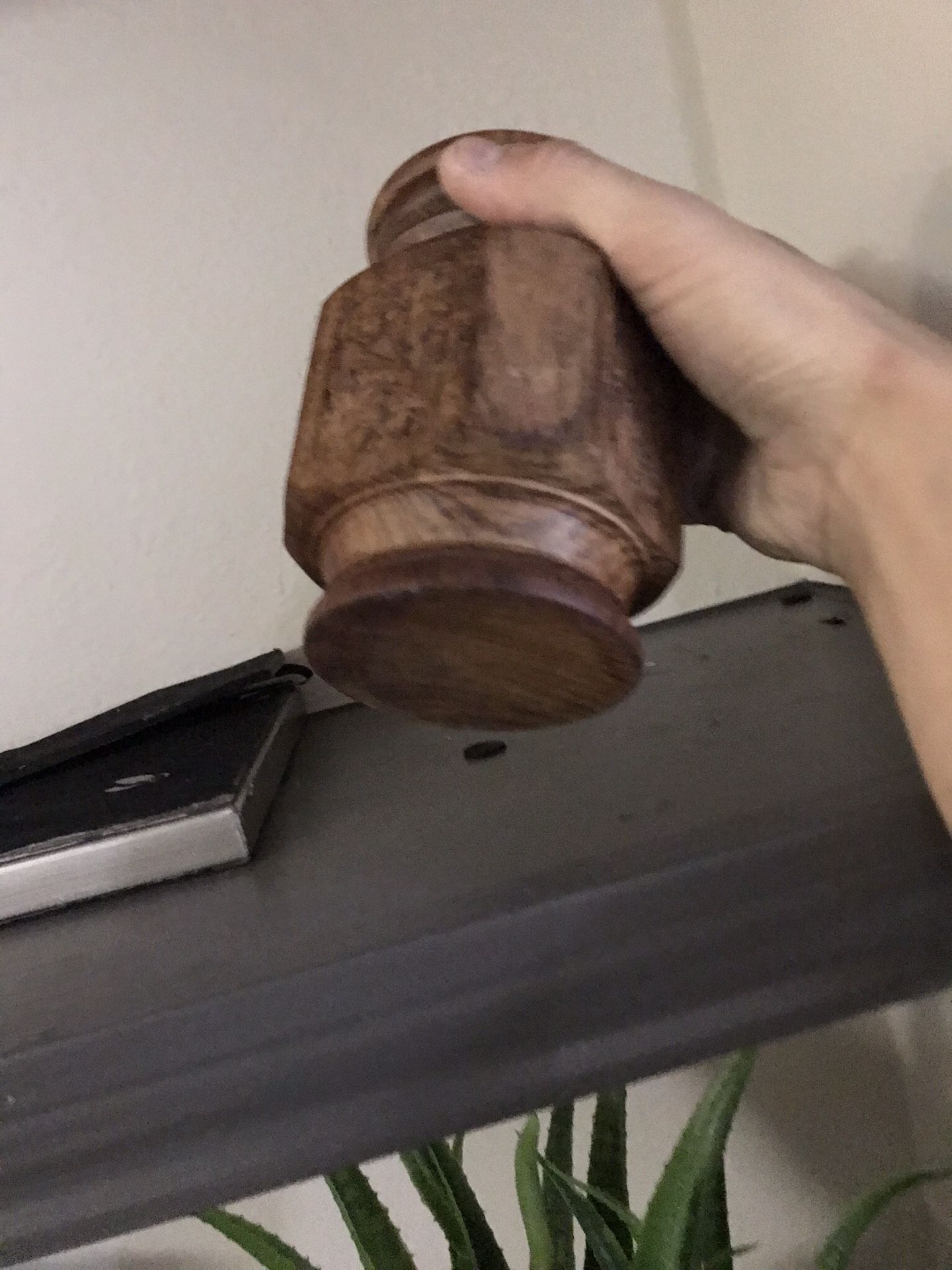 Small wooden storage canister w/lid (home/office desk decoration)