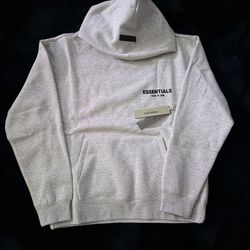 light oat essentials hoodie medium 45$