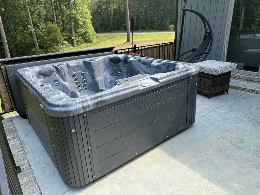 New Hot Tubs / Spas