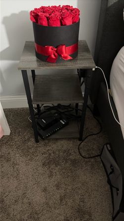 2 side tables with usb and plugs