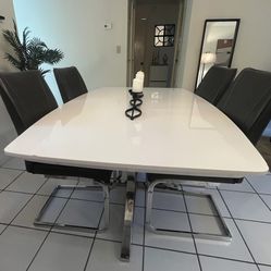 Dining Table with 4 Chairs