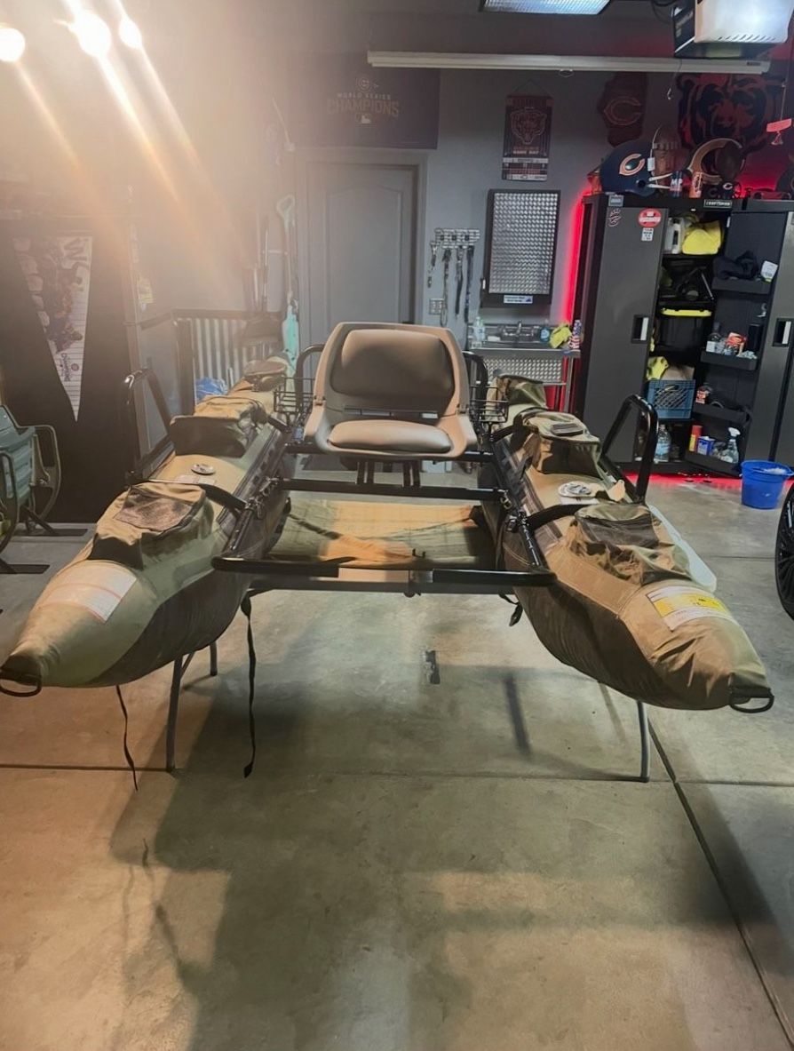 Colorado XT Pontoon Boat + Extra Frame – $500 for Main / $200 for Spare / $650 for Both