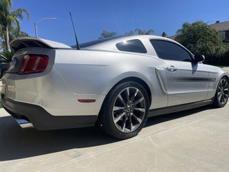 2011 Ford Mustang