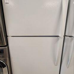 Top Freezer Refrigerator Used In Good Condition With 90days Warranty From $325 Up  To $375