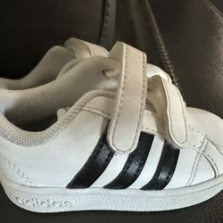 baby adidas shoes size 4 
