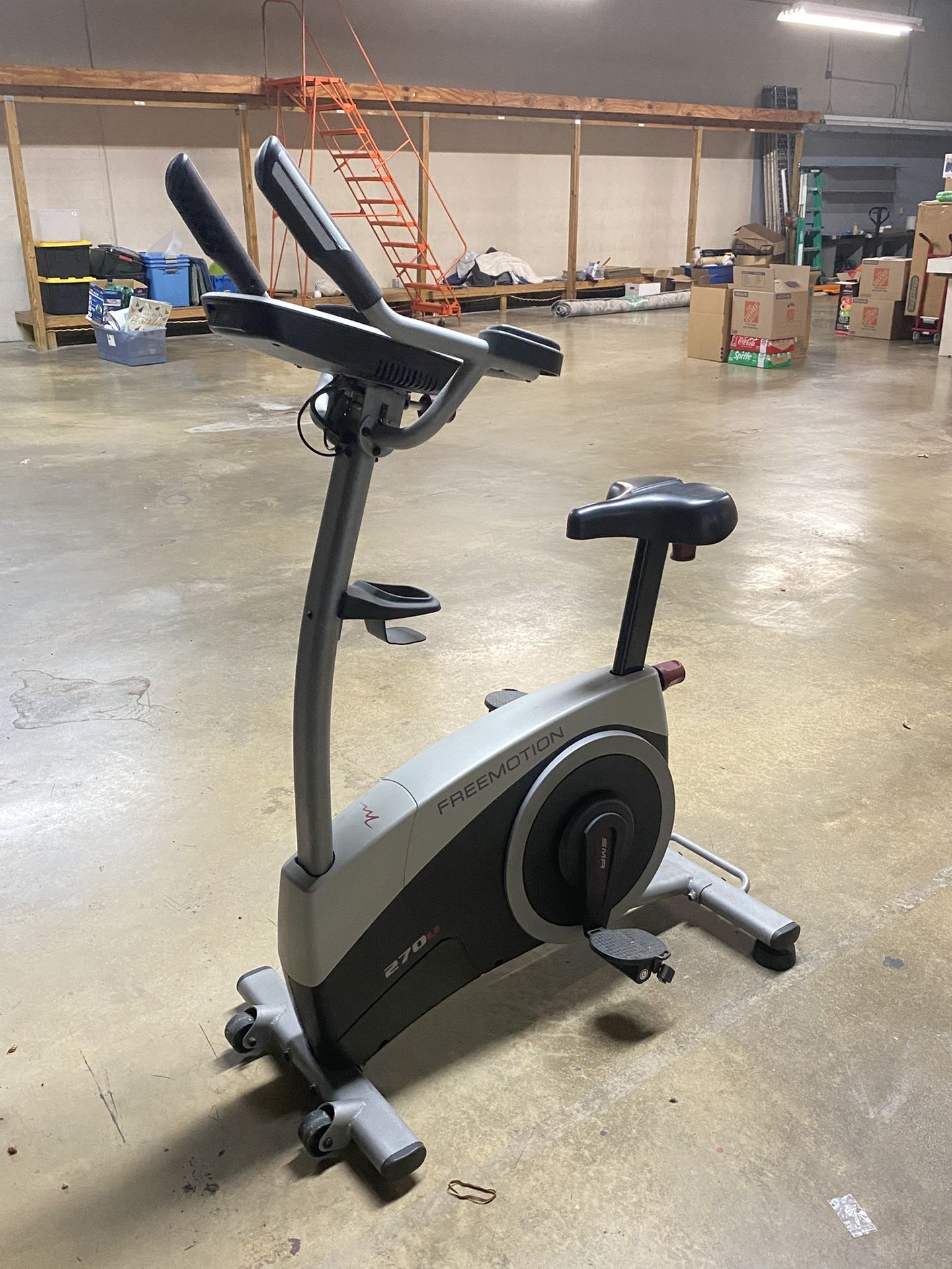 Freemotion 270 U Upright Exercise Bike