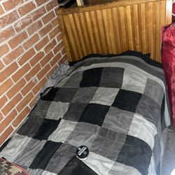 Twin Bed Frame And Mattress And Boxspring 