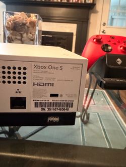 Xbox One S Console + Red Wireless Controller + Charging Dock – Excellent Condition